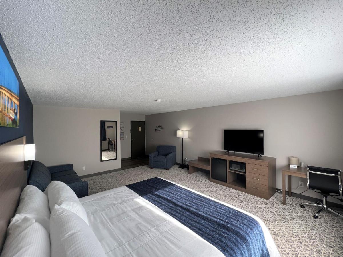 Hilltop Inn & Suites Grove Esterno foto